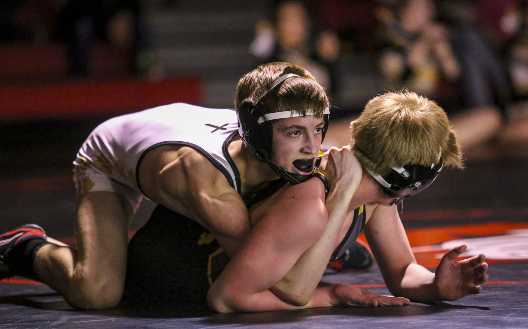 012418-BETTENDORF-ASSUMPTION-WRESTLING-025